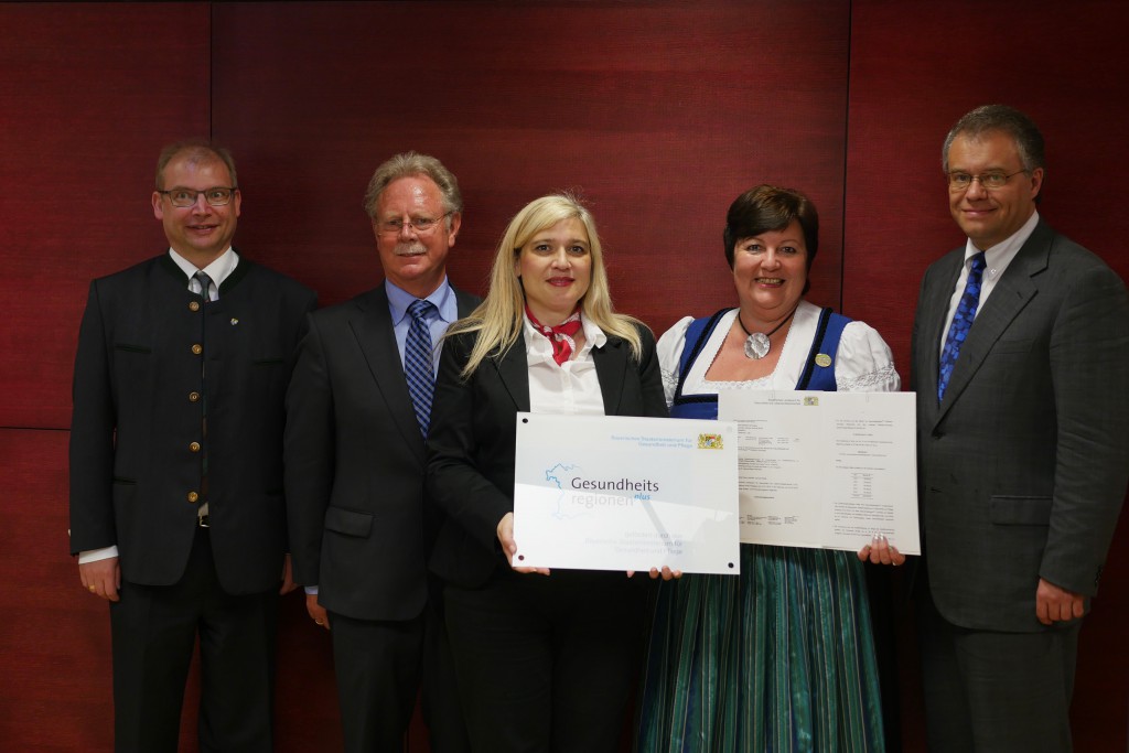20.05.2015 Landkreis Weilheim-Schongau wird „Gesundheitsregion plus“ – Förderbescheid in Höhe von knapp 230.000 Euro überreicht 